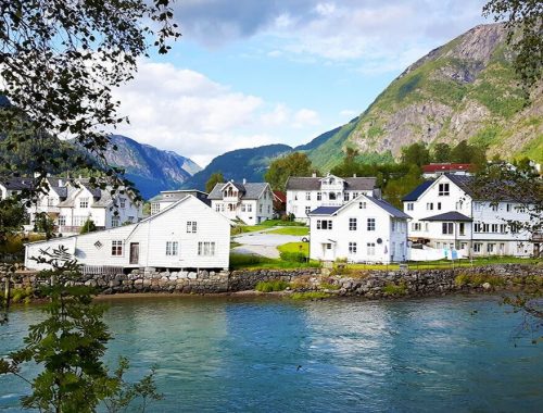 The fjord villages are alive all year round - Skjolden